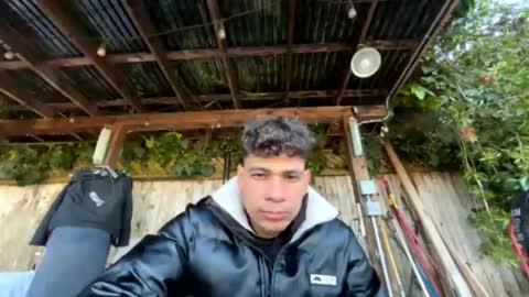 Snapshot of coronelking chatting on 12/01/25, 10:48 coronelking online show from 12/01/25, 10:48