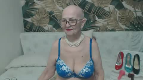 Snapshot of corssika chatting on 06/19/26, 06:34 corssika online show from 06/19/26, 06:34
