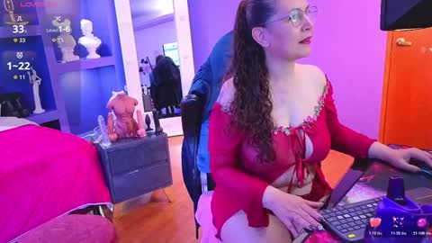 Natali online show from 10/18/25, 04:15