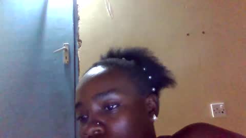 Snapshot of cosabella_cosie chatting on 05/19/26, 08:26 Cosabella online show from 05/19/26, 08:26
