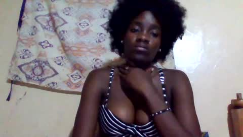 Snapshot of cosabella_cosie chatting on 08/02/26, 05:44 Cosabella online show from 08/02/26, 05:44