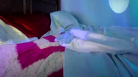 Snapshot of cosdaddy chatting on 09/19/25, 09:22 cosdaddy online show from 09/19/25, 09:22