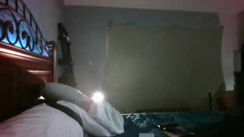 Snapshot of cosdaddy chatting on 12/15/25, 05:01 cosdaddy online show from 12/15/25, 05:01