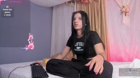 Lunita online show from 06/20/26, 12:08