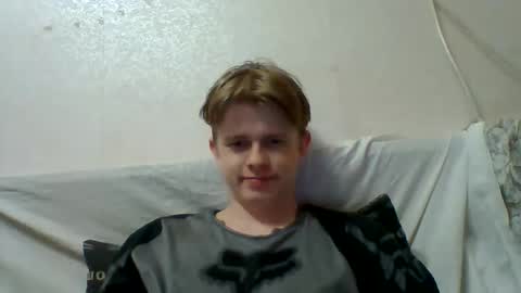 Snapshot of cosm2312 chatting on 05/27/26, 11:46 Andrew online show from 05/27/26, 11:46