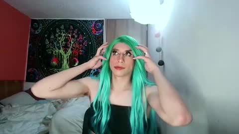 Snapshot of cosmic_crystal chatting on 02/13/25, 01:40 cosmic_crystal online show from 02/13/25, 01:40