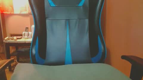 Snapshot of cosmicjones88 chatting on 02/17/25, 12:48 cosmicjones88 online show from 02/17/25, 12:48