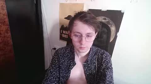 Snapshot of cosmonudes chatting on 03/22/26, 01:25 Barry online show from 03/22/26, 01:25