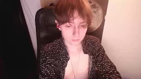 Snapshot of cosmonudes chatting on 03/26/26, 06:02 Barry online show from 03/26/26, 06:02