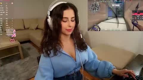 Snapshot of cosmos_baby chatting on 03/20/26, 05:07 Luna online show from 03/20/26, 05:07