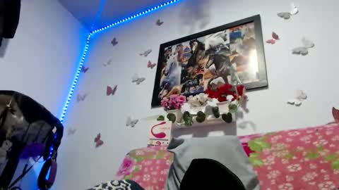 Snapshot of costahotxxx chatting on 02/25/26, 08:35 sofiabigcock69 online show from 02/25/26, 08:35