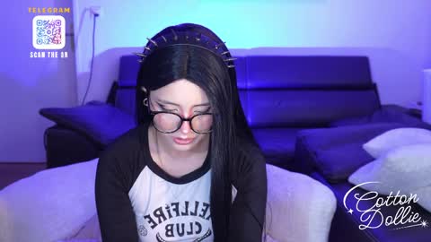 Snapshot of cotton_dollie chatting on 05/28/26, 11:51 Dollie online show from 05/28/26, 11:51