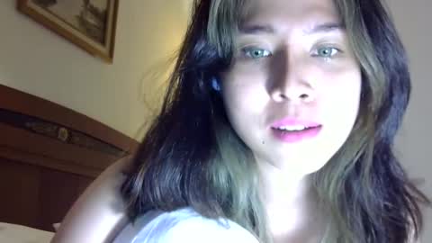 Liz Gwyneth Charlota online show from 12/25/24, 07:02