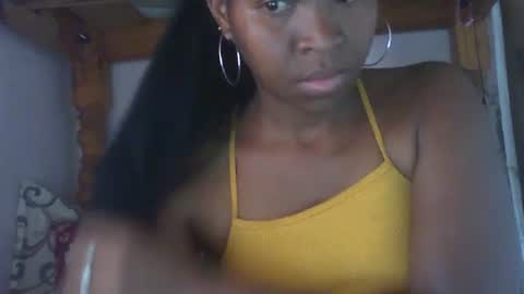 Snapshot of couleur_vanille chatting on 12/24/24, 06:33 couleur_vanille online show from 12/24/24, 06:33