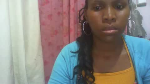 Snapshot of couleur_vanille chatting on 02/01/25, 01:44 couleur_vanille online show from 02/01/25, 01:44