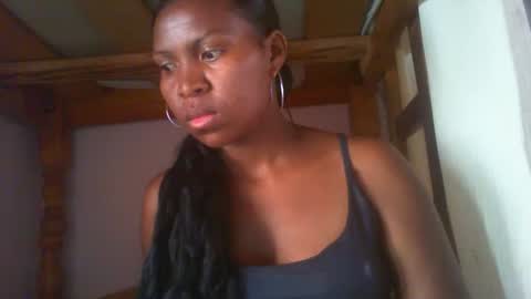 Snapshot of couleur_vanille chatting on 03/06/25, 06:30 couleur_vanille online show from 03/06/25, 06:30