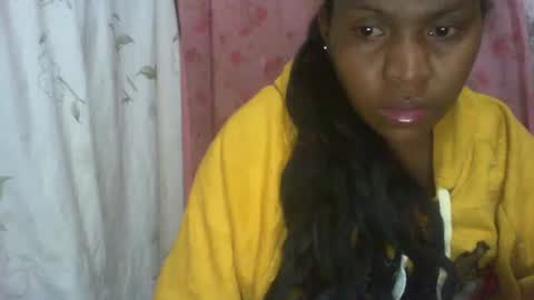 Snapshot of couleur_vanille chatting on 09/12/25, 01:28 couleur_vanille online show from 09/12/25, 01:28