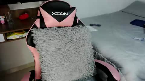 Snapshot of countessofthenight69 chatting on 11/17/25, 05:46 Emma steffano fraggacci online show from 11/17/25, 05:46