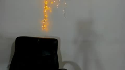 Nikol y  tomy online show from 02/14/25, 12:09