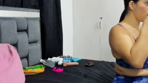 Andrea and Scott online show from 03/05/25, 09:27