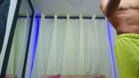 Snapshot of couple_hot_xxxz chatting on 03/30/26, 10:16 couple_hot_xxxz online show from 03/30/26, 10:16