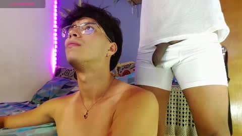 Snapshot of couple_hotfd chatting on 10/10/25, 09:58 Couple hotFD online show from 10/10/25, 09:58