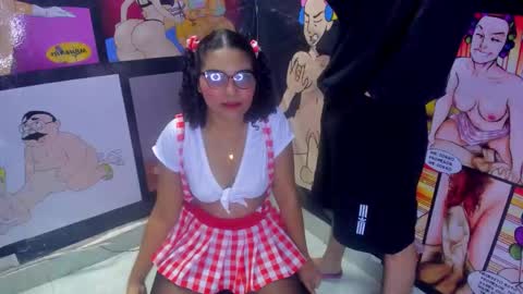 Snapshot of couple_latin2025 chatting on 09/24/25, 12:36 couple_latin2025 online show from 09/24/25, 12:36