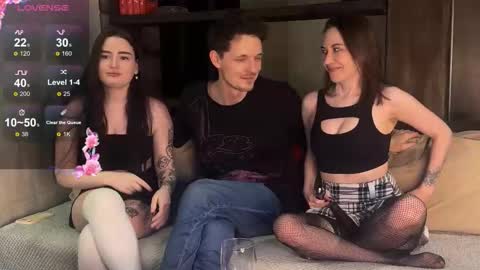 Alex and Mia online show from 03/01/26, 03:25