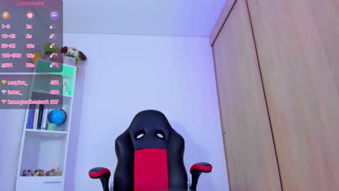 Kay online show from 03/11/25, 03:02