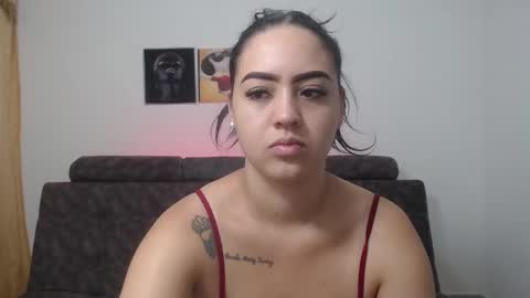  ALEJANDRO Y EMILY  online show from 02/28/25, 11:14