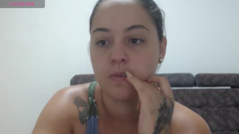  ALEJANDRO Y EMILY  online show from 02/11/26, 10:09