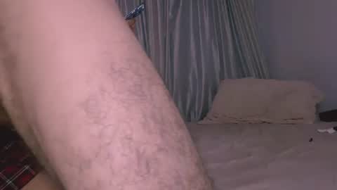 Snapshot of couple_sexxo chatting on 06/18/26, 05:19 Couple sexxo online show from 06/18/26, 05:19