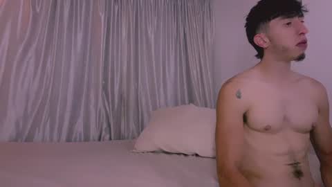 Snapshot of couple_sexxo chatting on 07/12/26, 04:03 Couple sexxo online show from 07/12/26, 04:03