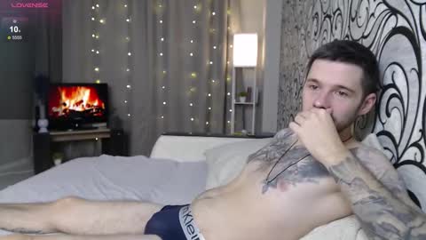 Snapshot of coupleeyes chatting on 11/20/25, 09:20 Amelia dols online show from 11/20/25, 09:20