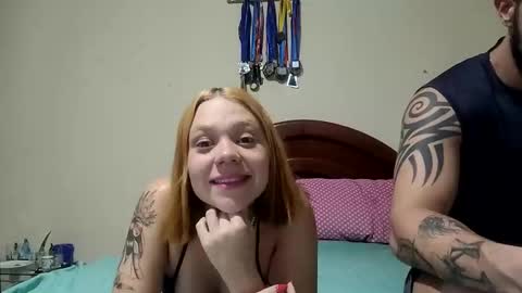 Snapshot of couplehot1515 chatting on 01/25/25, 06:13 couplehot1515 online show from 01/25/25, 06:13