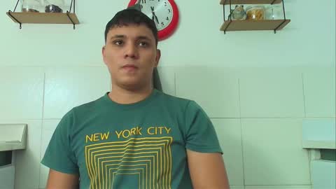 Snapshot of couplelovely_dss chatting on 10/19/25, 08:42 Barby and Kenny online show from 10/19/25, 08:42