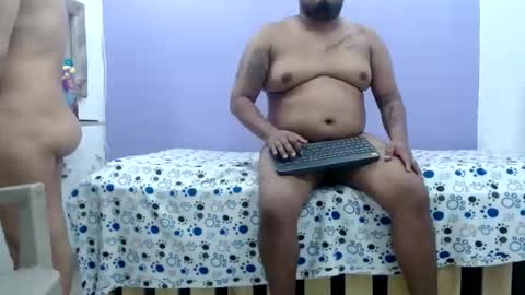 helena and andres online show from 11/20/25, 02:01