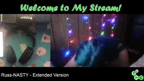 Snapshot of coupleofsinnerz chatting on 10/08/25, 10:57 coupleofsinnerz online show from 10/08/25, 10:57