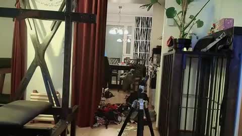 Sandra and Tom online show from 03/06/25, 02:30