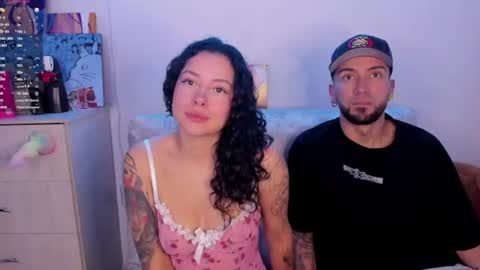 Snapshot of couplevibes_ chatting on 07/02/26, 03:23 Emily Andy online show from 07/02/26, 03:23