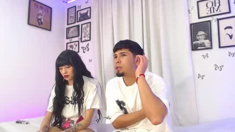 Snapshot of coupsextop chatting on 12/21/24, 08:39 Juli and Liam online show from 12/21/24, 08:39