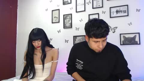 Snapshot of coupsextop chatting on 12/30/24, 05:15 Juli and Liam online show from 12/30/24, 05:15