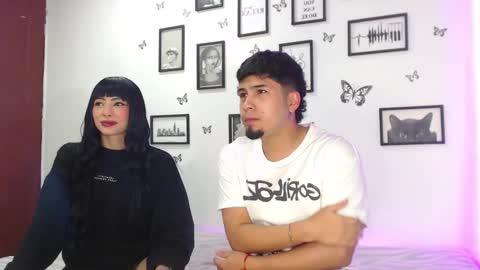 Snapshot of coupsextop chatting on 01/19/25, 05:05 Juli and Liam online show from 01/19/25, 05:05