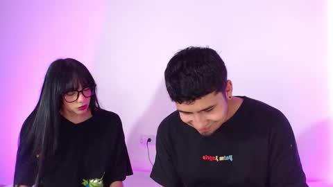 Snapshot of coupsextop chatting on 10/29/25, 05:20 Juli and Liam online show from 10/29/25, 05:20