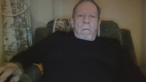 courieral1 online show from 11/24/25, 06:13