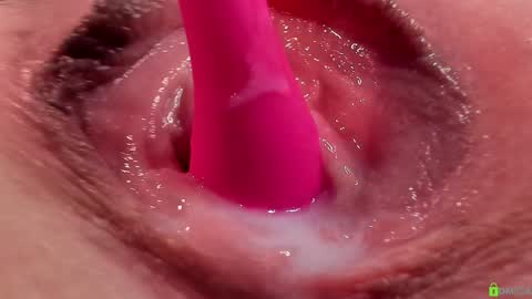 Snapshot of courtney_luv chatting on 03/19/26, 03:16 Im Courtney Nice to meet youFollow meInstagram courtneyluv778 online show from 03/19/26, 03:16