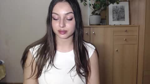 Courtney online show from 01/17/25, 05:51