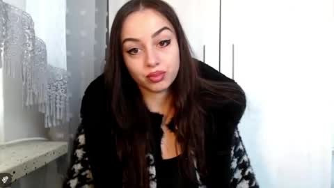 Snapshot of courtney_lux chatting on 04/18/26, 07:12 Courtney online show from 04/18/26, 07:12