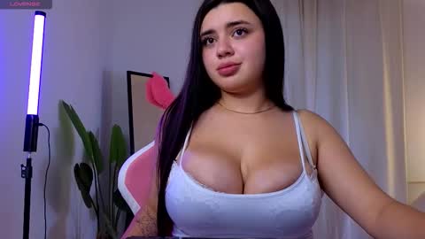 Courtney online show from 10/08/25, 02:47