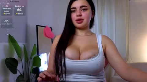 Courtney online show from 10/23/25, 01:54